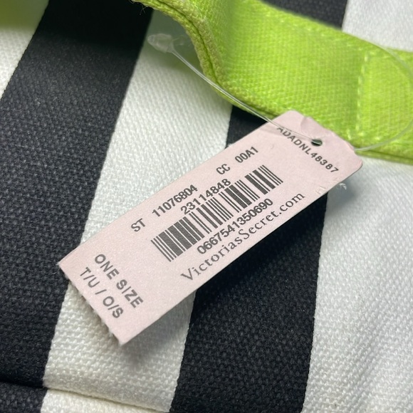 NWT Victoria's Secret Coral Pink Intimates Travel Bag - Picture 6 of 12